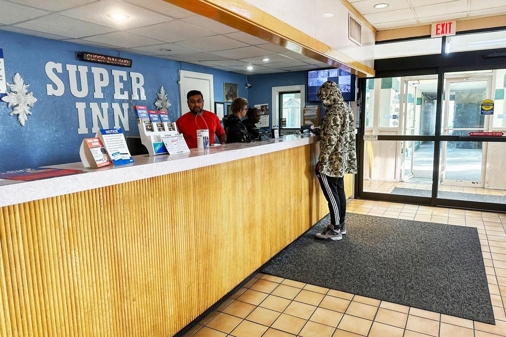 Super & By Oyo 2* Milledgeville