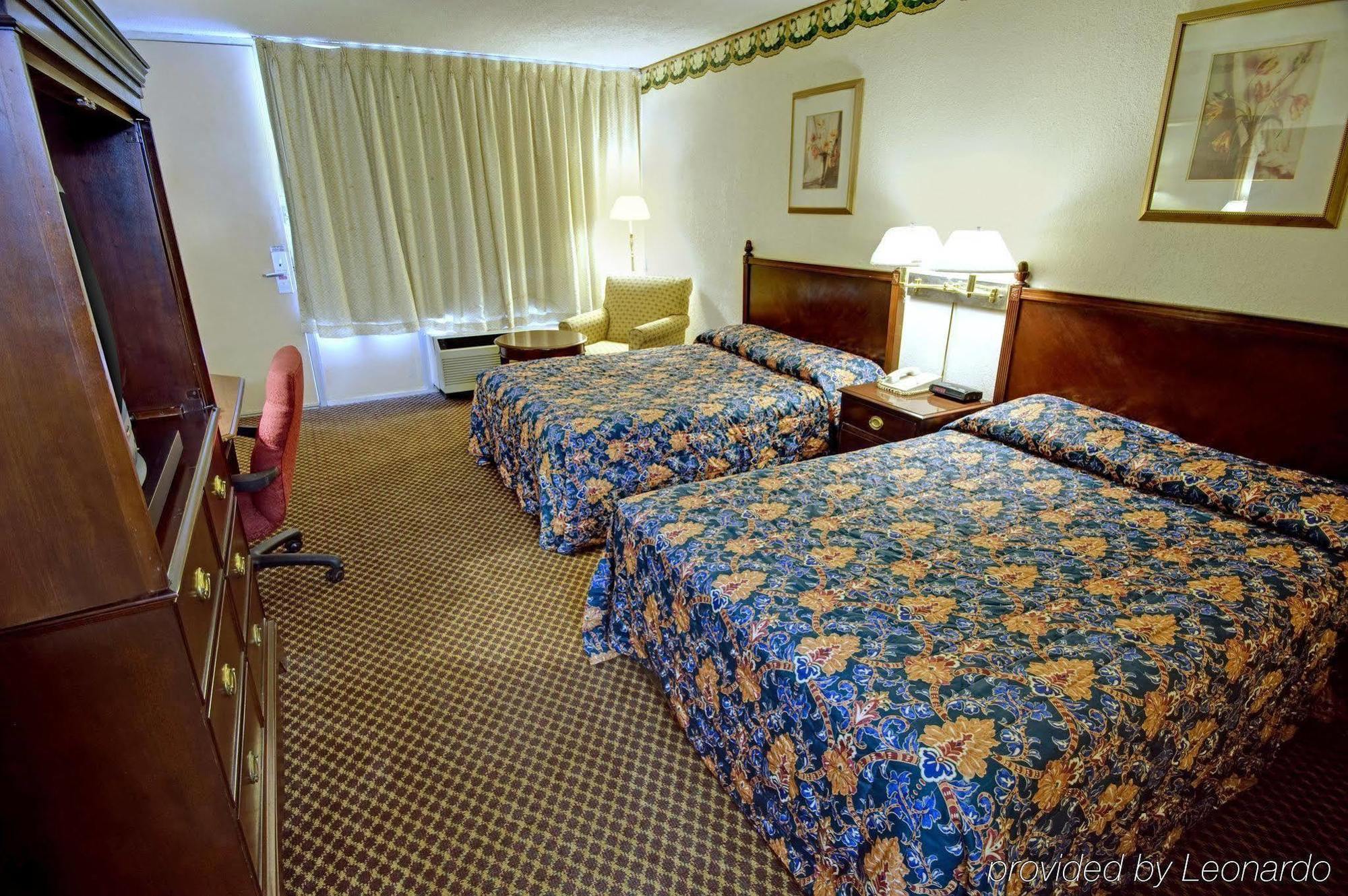Hotel Super & By Oyo